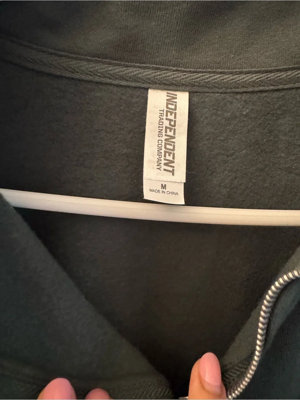 SALE‼️Chobani USA Green Quarter-Zip Sweater Size Medium